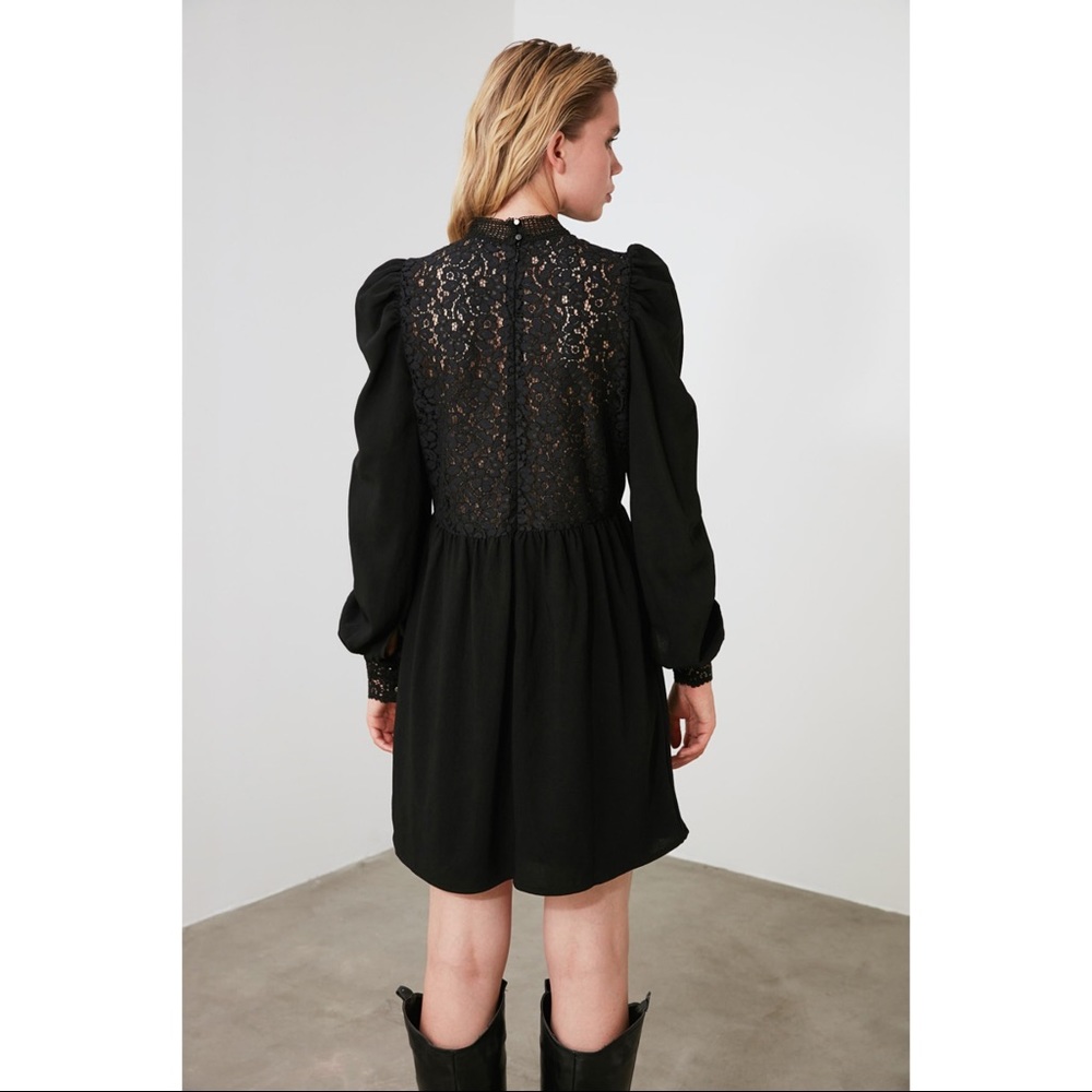 Woman Comfy Fit Flare Black Mini Dress - Picture 4 of 5